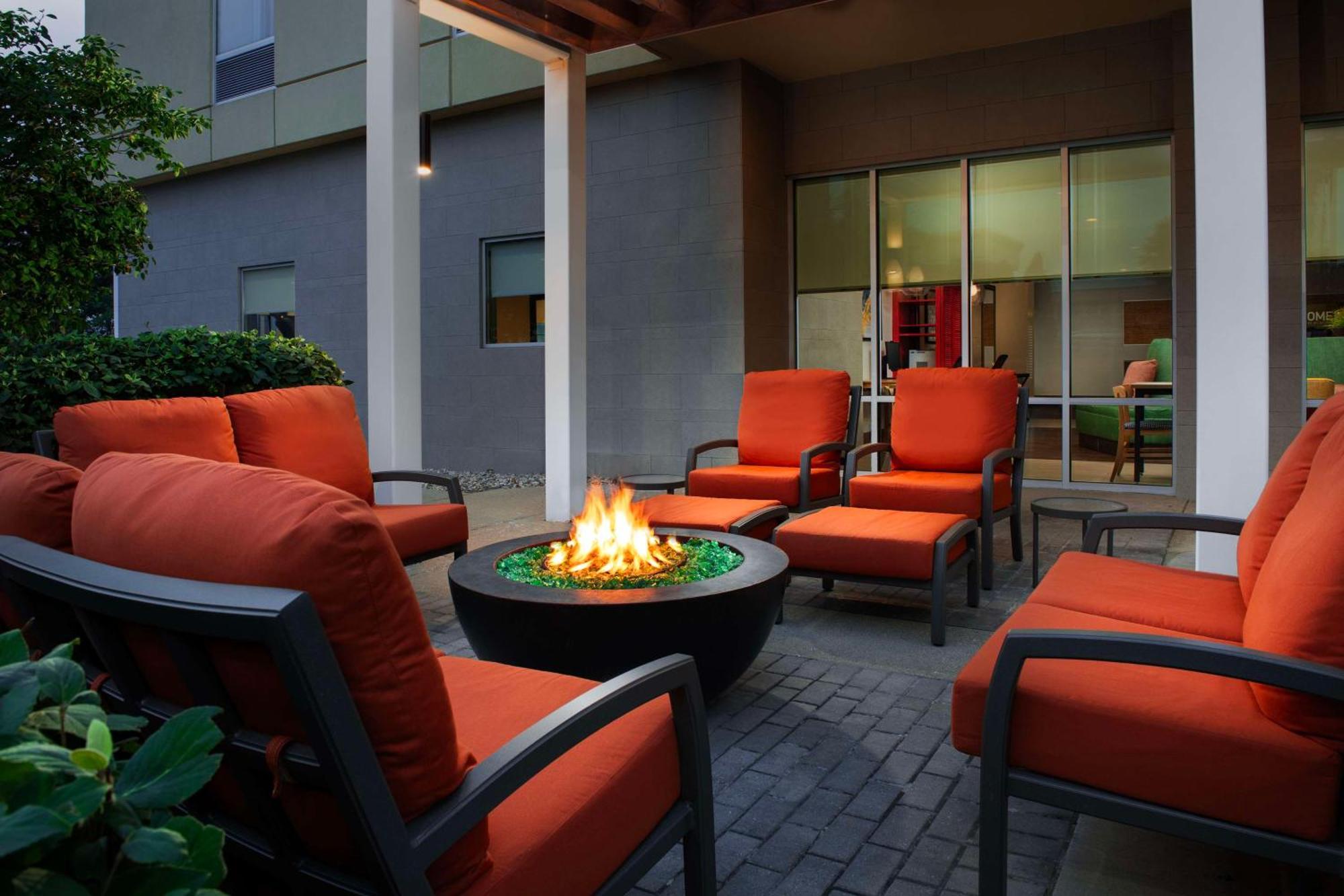 Home2 Suites By Hilton Lexington University / Medical Center Exterior photo